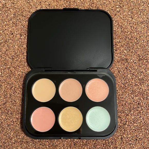 BH Cosmetics Concealer & Corrector - Picture 5 of 5